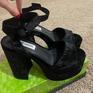 Steve Madden Platform Velvet Heels